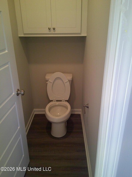 Building Photo - 520 Stone Brook Pl