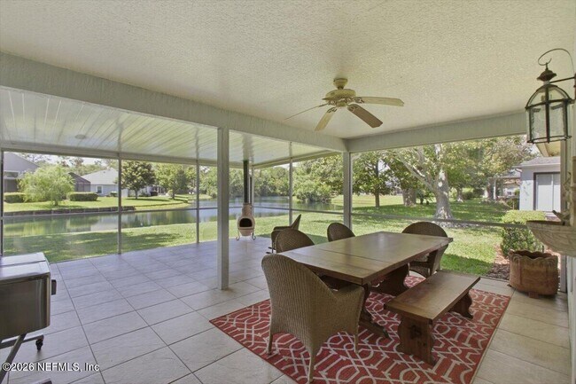 Building Photo - 160 Crossroad Lakes Dr