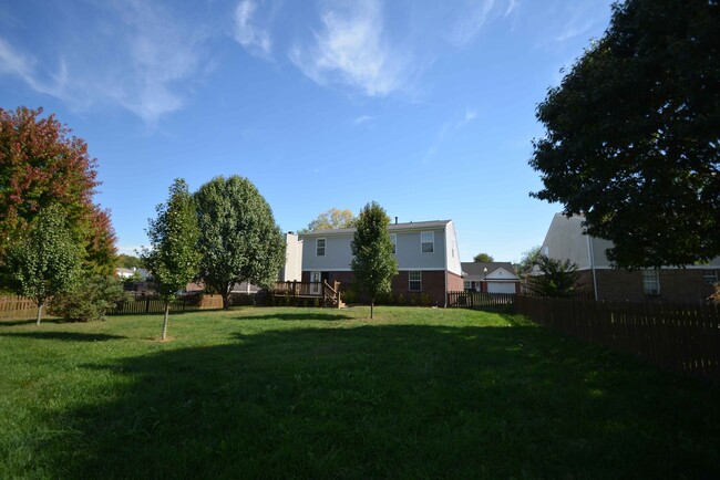 Building Photo - Spacious 4BR/2.5BA East End Cape Cod