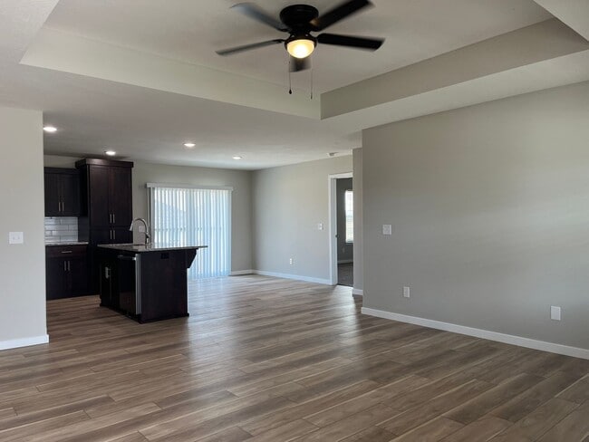 Building Photo - Where Convenience Meets Luxury.