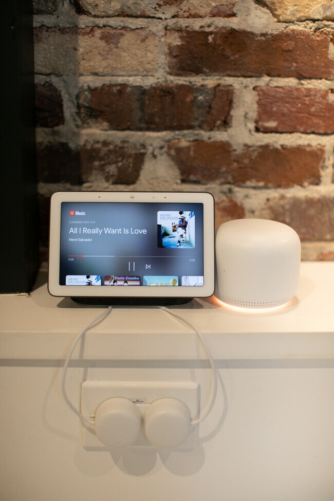 Building Photo - 1604 6th Ave N