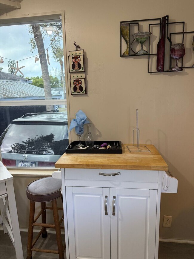 Building Photo - Mobile Home in Sarasota Lakes and Rv