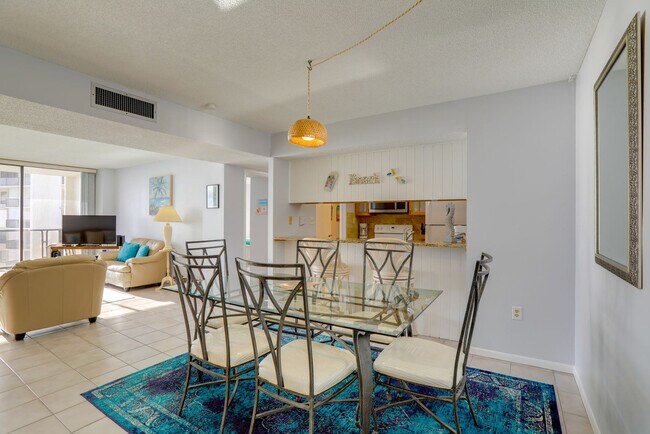 Building Photo - 450 S Gulfview Blvd