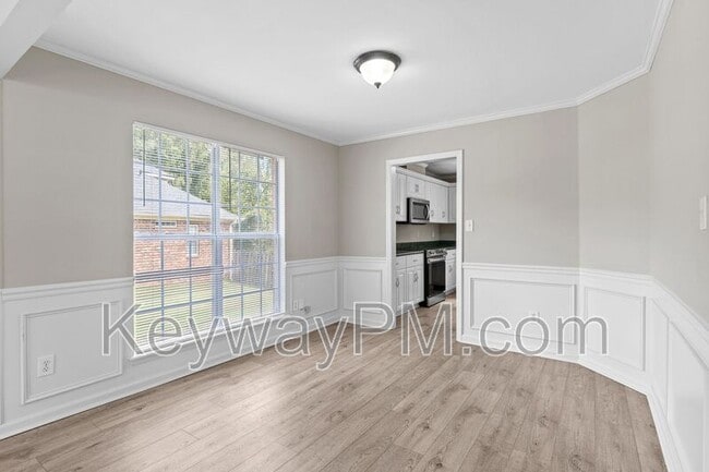 Building Photo - 5780 Carriage Hills Dr