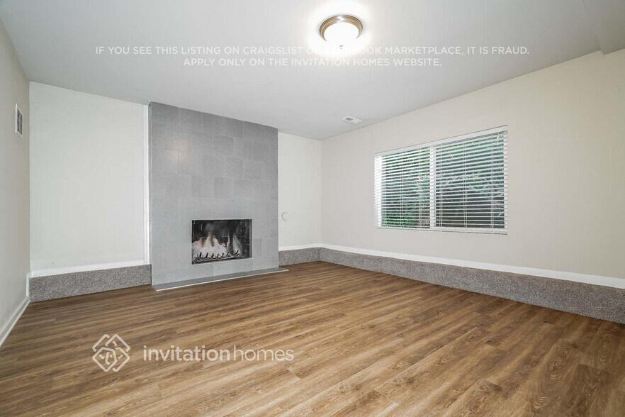 Building Photo - 23042 16th Ave S