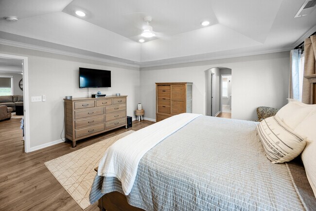 Building Photo - 5080 Mooreland Oaks Way
