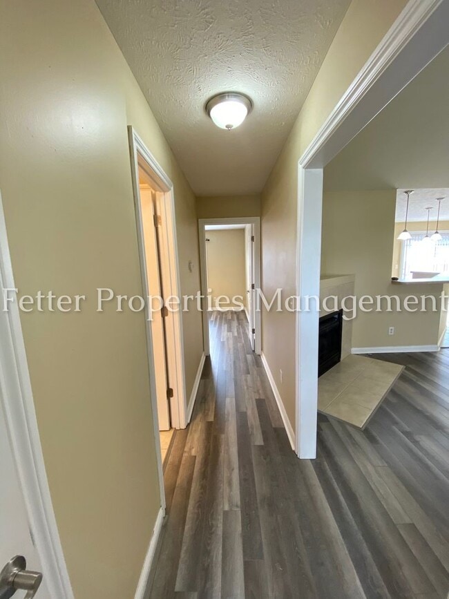 Building Photo - Gorgeous 3 Bedroom Newburgh Home!