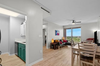 Building Photo - 1 Towers Park Ln