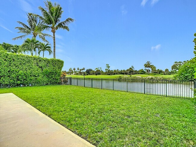 Building Photo - Beautiful Home for Rent in Royal Palm Beach!