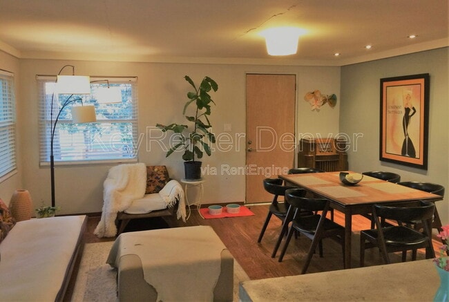 Building Photo - 5306 W Kentucky Ave