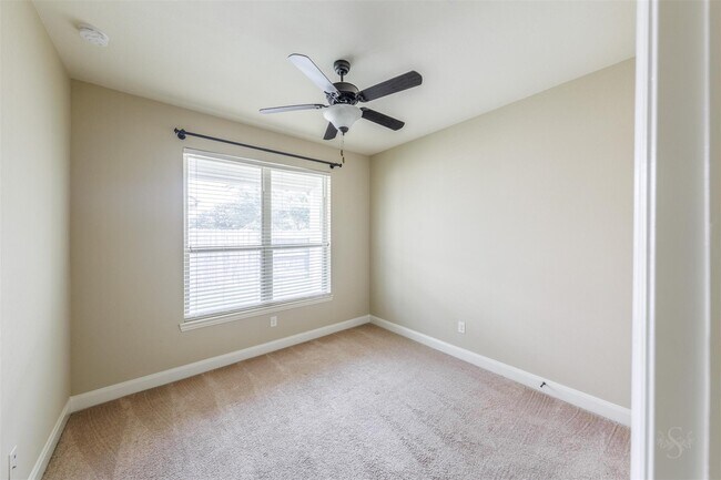 Building Photo - 4911 Augusta Pointe Ct