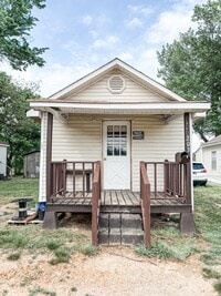 Building Photo - 203 Haywood St