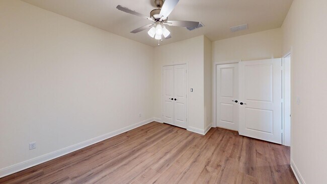 Building Photo - 6610 Bendale Dr