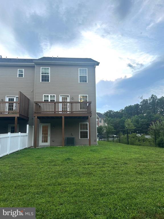 Building Photo - 35 Savage Ct