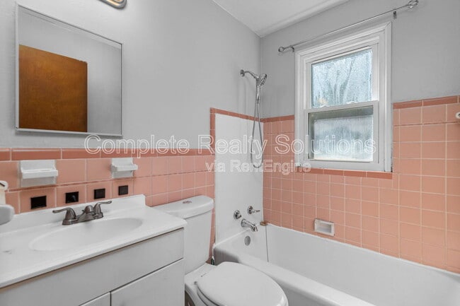 Building Photo - 10366 Ashbrook Dr