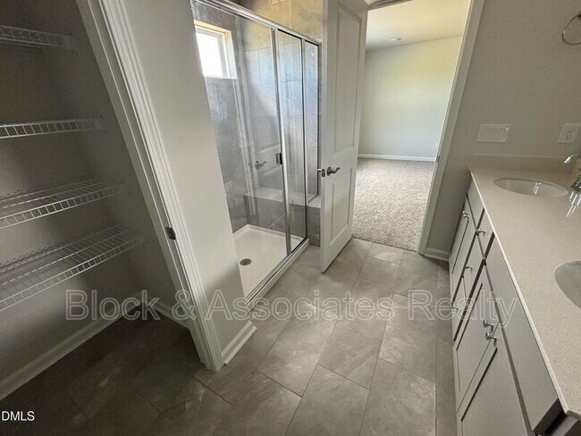 Building Photo - 3230 Pelican Ln