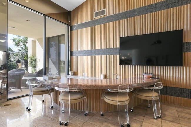 Building Photo - 71000 Los Altos Ct