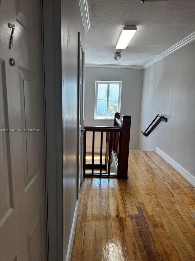 Building Photo - 7928 Harding Ave