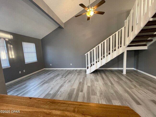 Building Photo - 132 Parker Village Cir