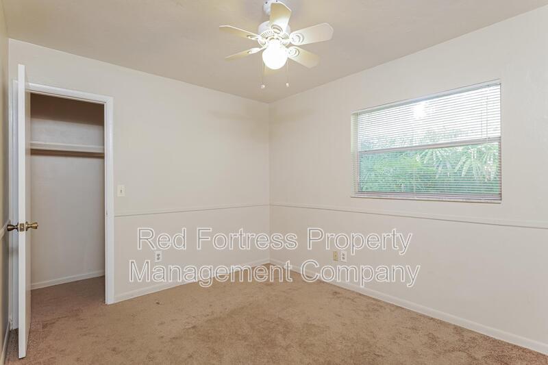 Building Photo - 4706 Mi Casa Ct