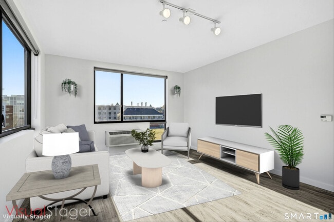 Building Photo - 19 Day St