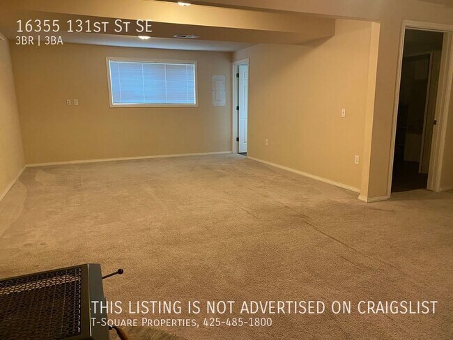 Building Photo - Unique 3 Bedroom Home with Daylight Baseme...