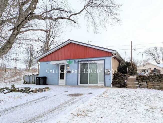 Building Photo - 139 Canal St W