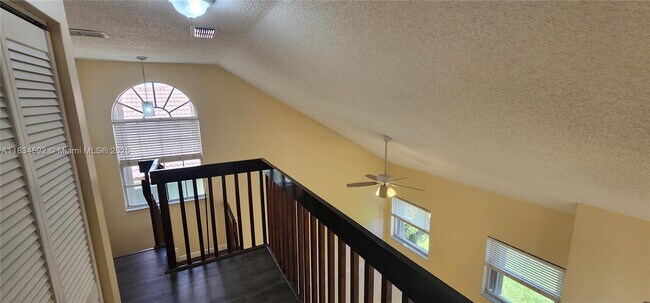 Building Photo - 2957 Oak Park Cir