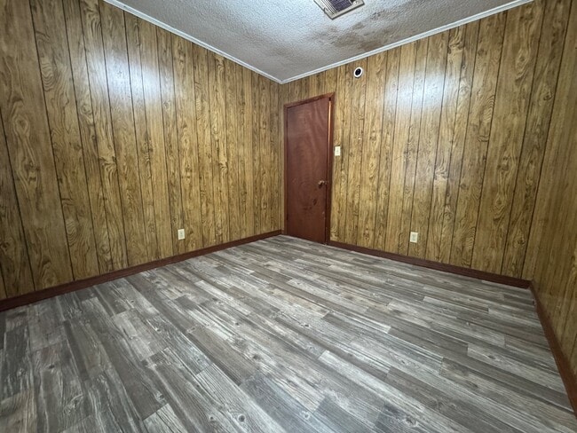 Building Photo - 1501 Julius Erving St