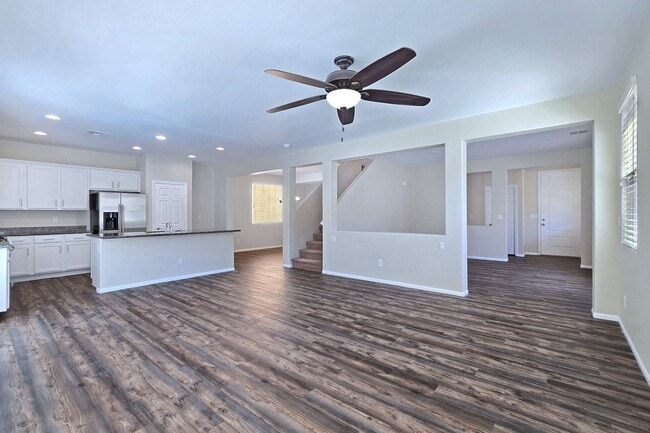 Building Photo - 5389 Hollymead Dr