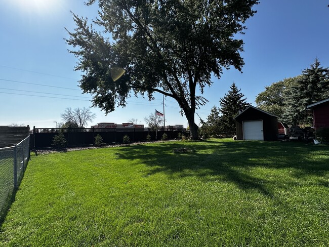 Building Photo - 3280 Lower 150th St W