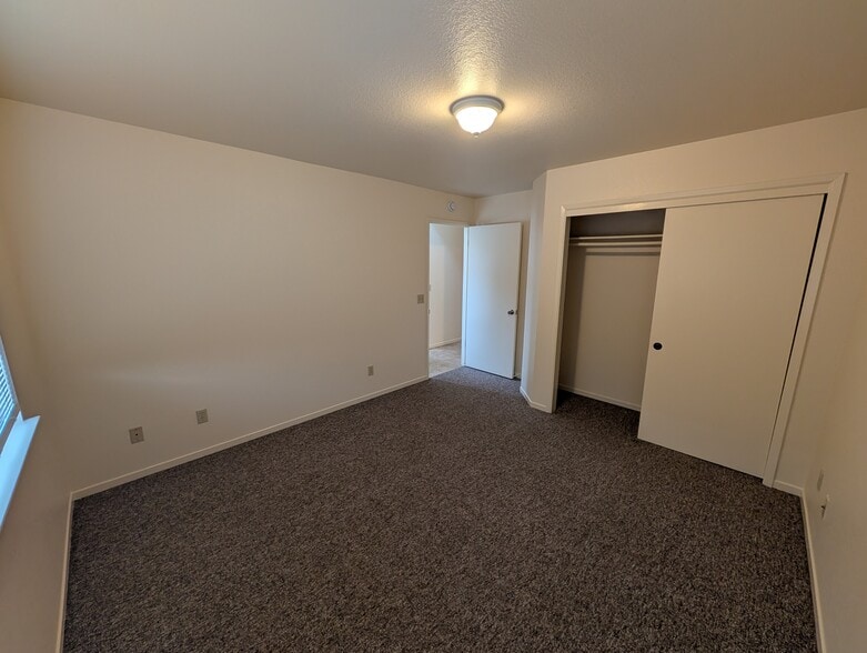 Building Photo - 1691 Brighton Ave