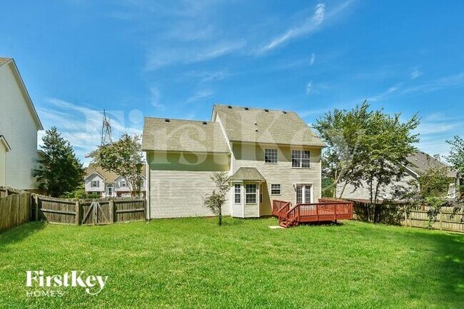 Building Photo - 712 Winding Bluff Way