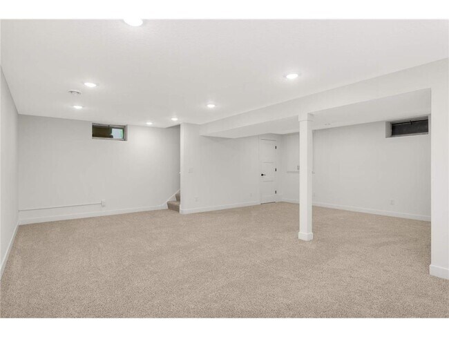 Building Photo - 15240 Kangaroo St NW