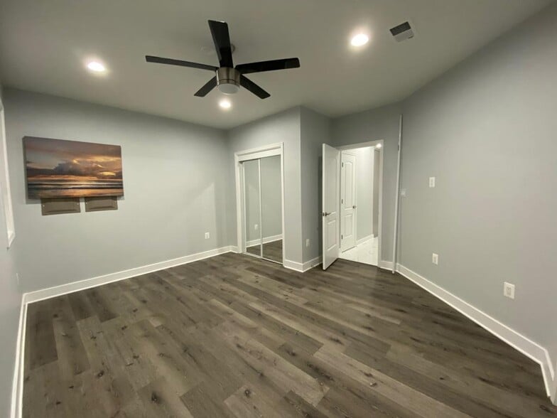 Building Photo - 24967 Halite Dr