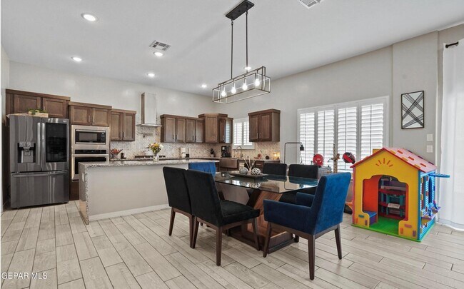 Building Photo - 13677 Baja Vista Ct