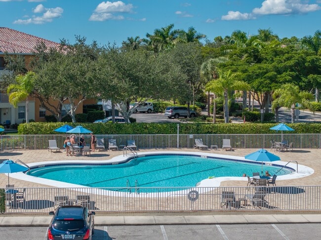 Pool - The Apartments at the Isles of Porto Vista