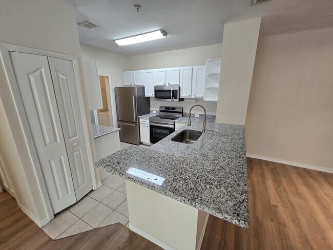 Building Photo - 2651 Maitland Crossing Way