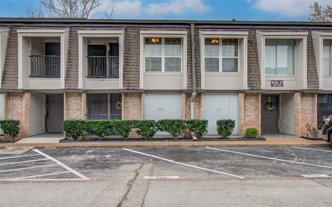 Building Photo - 12633 Memorial Dr