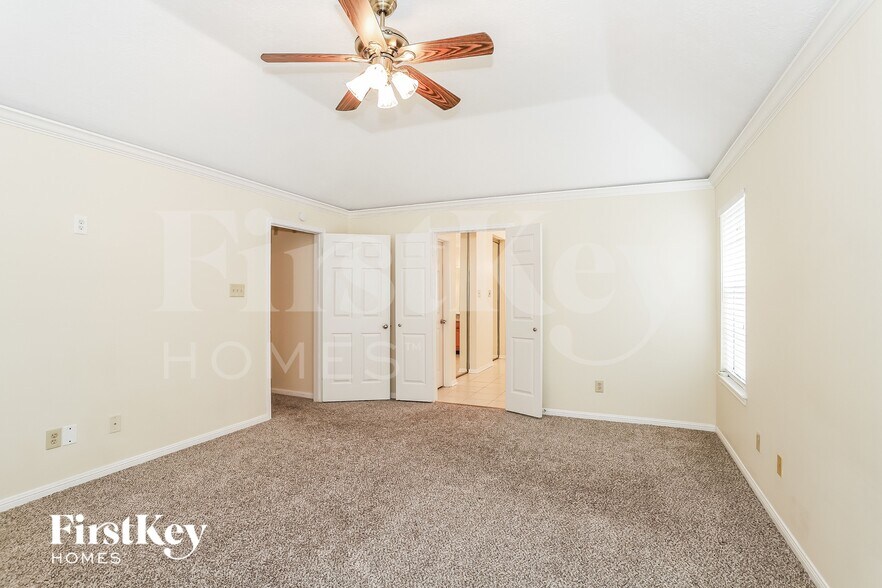 Building Photo - 20514 Hampshire Rocks Dr