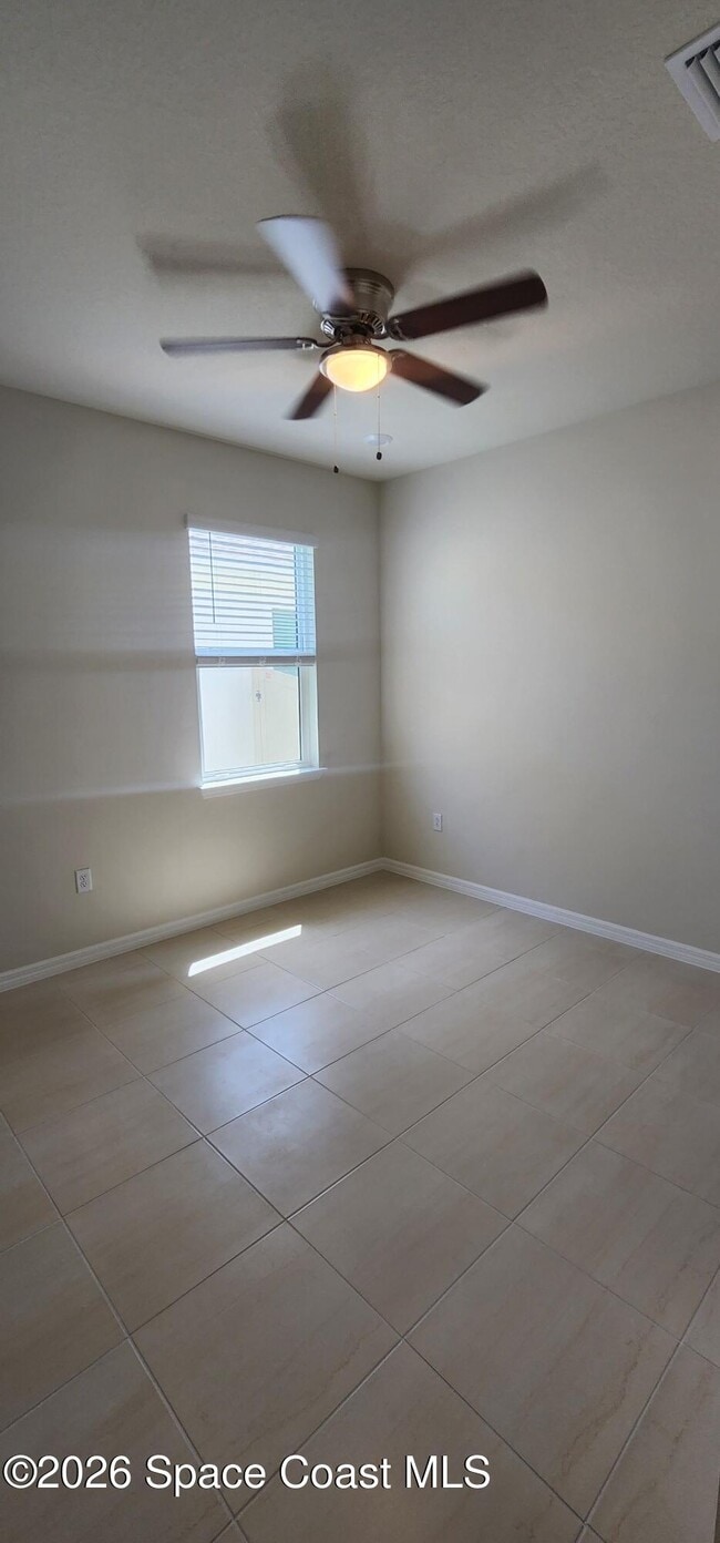 Building Photo - 2532 Painted Sky Ave