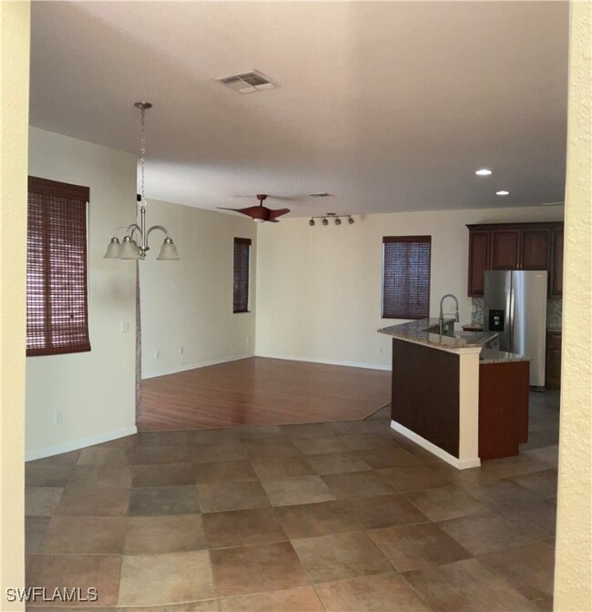 Building Photo - 15279 Laguna Hills Dr