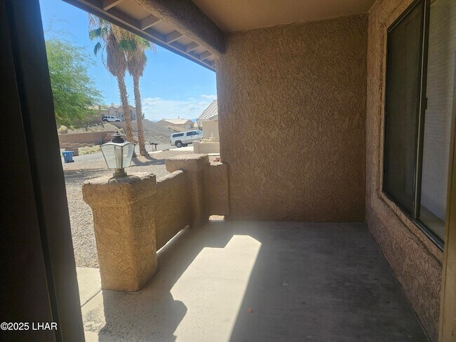 Building Photo - 3633 Desert Garden Dr