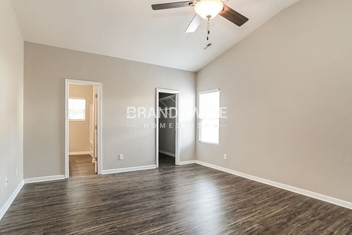 Building Photo - 8928 Avery Meadows Dr