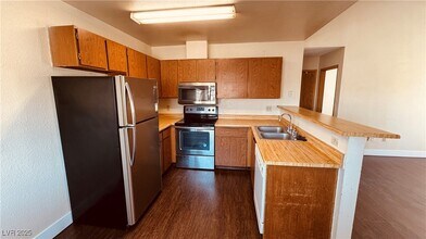 Building Photo - 2685 Bryandouglas Dr