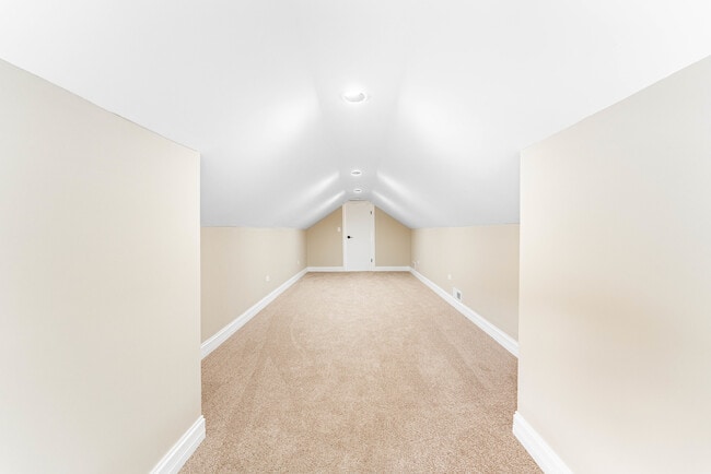 Building Photo - 2234 Gunderson Ave