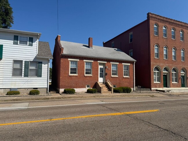 Primary Photo - Available now 2 bed/1 bath