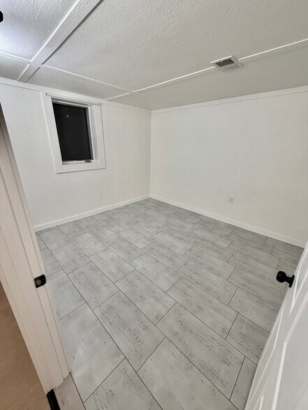 Building Photo - 4229 Canyon Lake Dr