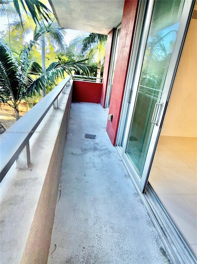 Building Photo - 7661 NW 107th Ave