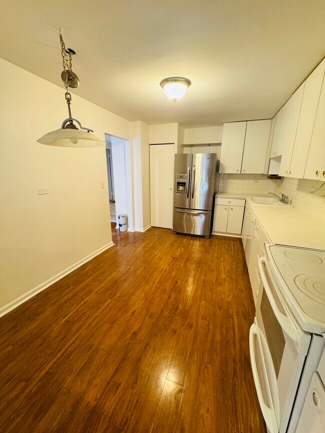 Building Photo - 532 Hummingbird Ln